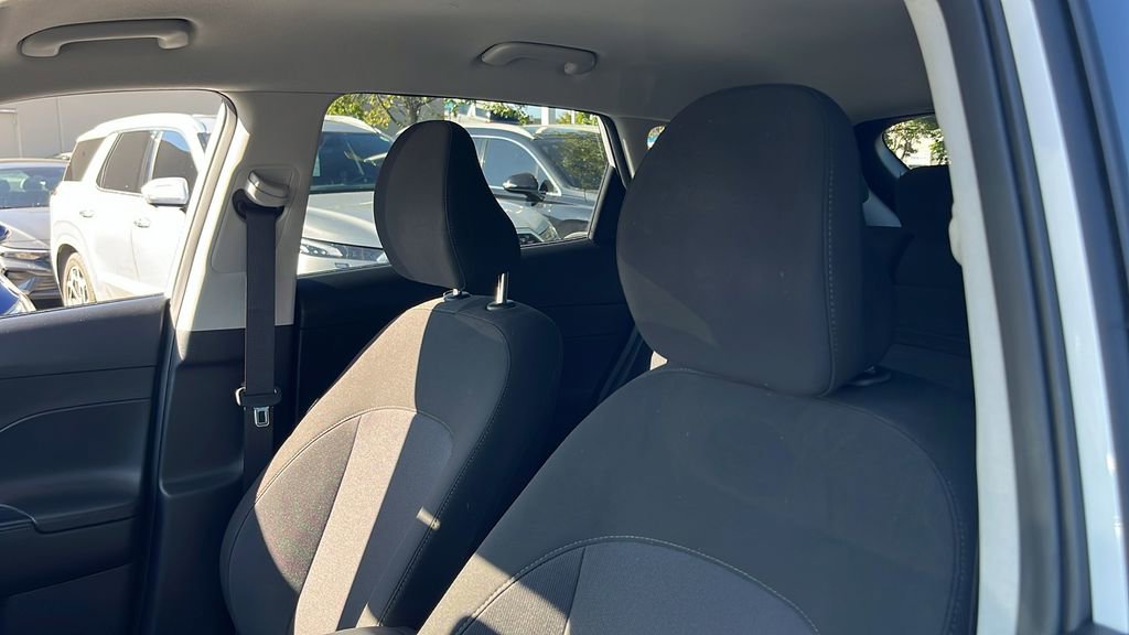 Used 2025 Hyundai Kona SEL image 9