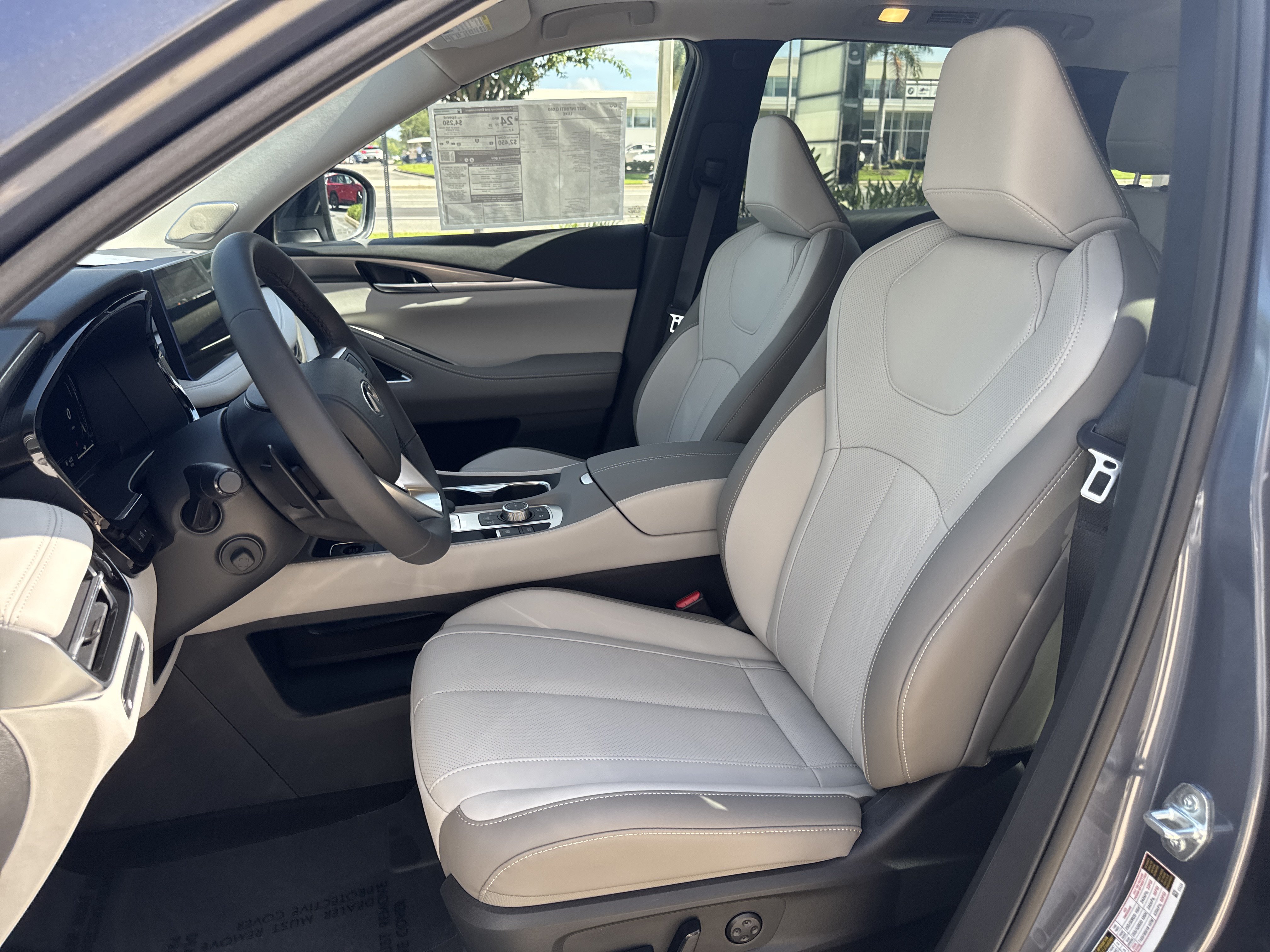 New 2027 INFINITI QX60 Luxe w/ Cargo Package FWD image 17