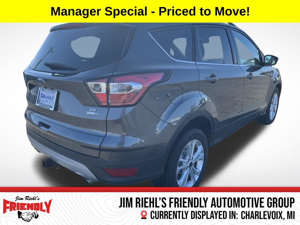 Used 2017 Ford Escape SE w/ Equipment Group 201A image 5