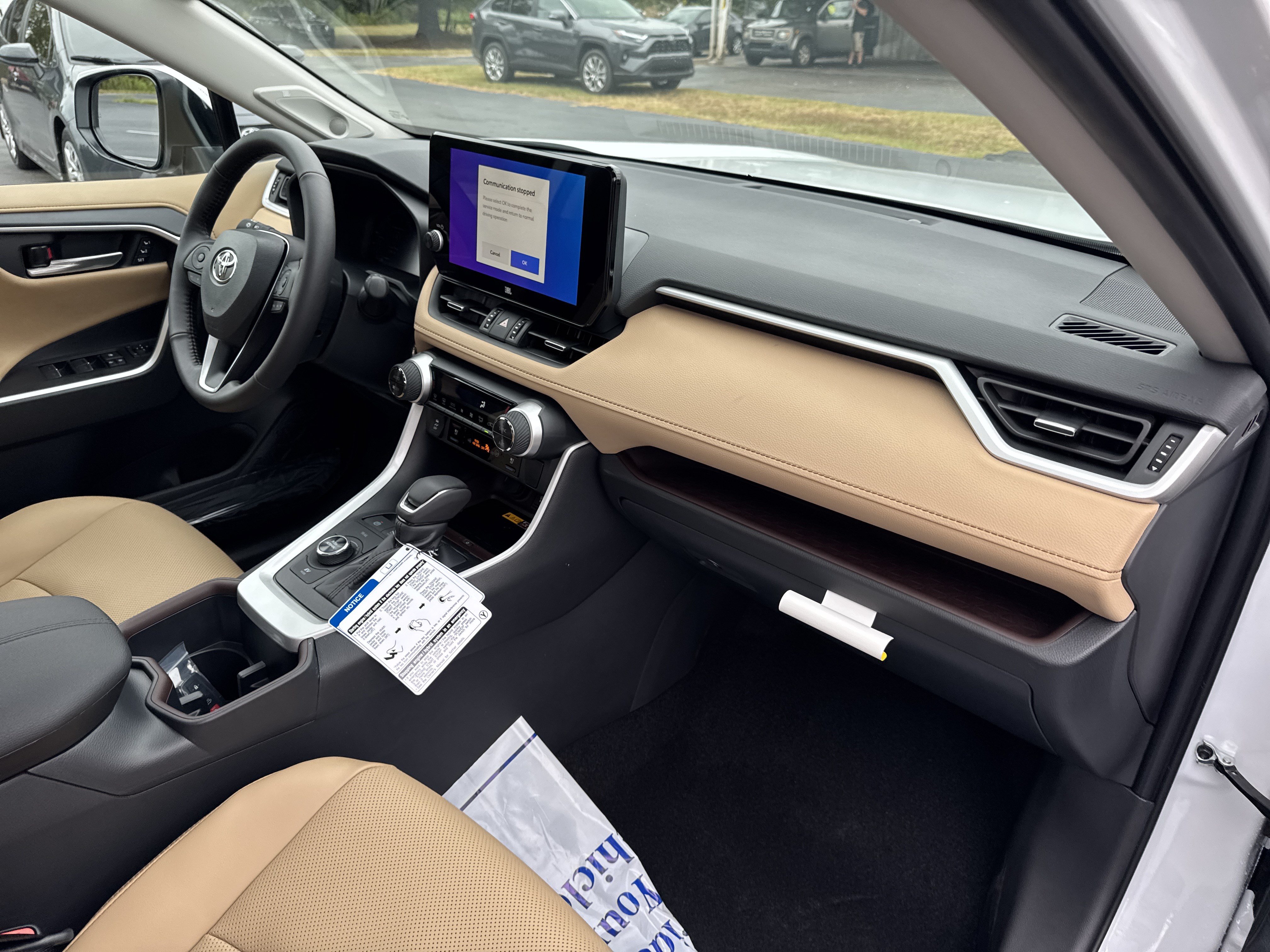 New 2025 Toyota RAV4 Limited w/ Advanced Technology Package AWD/4WD image 36