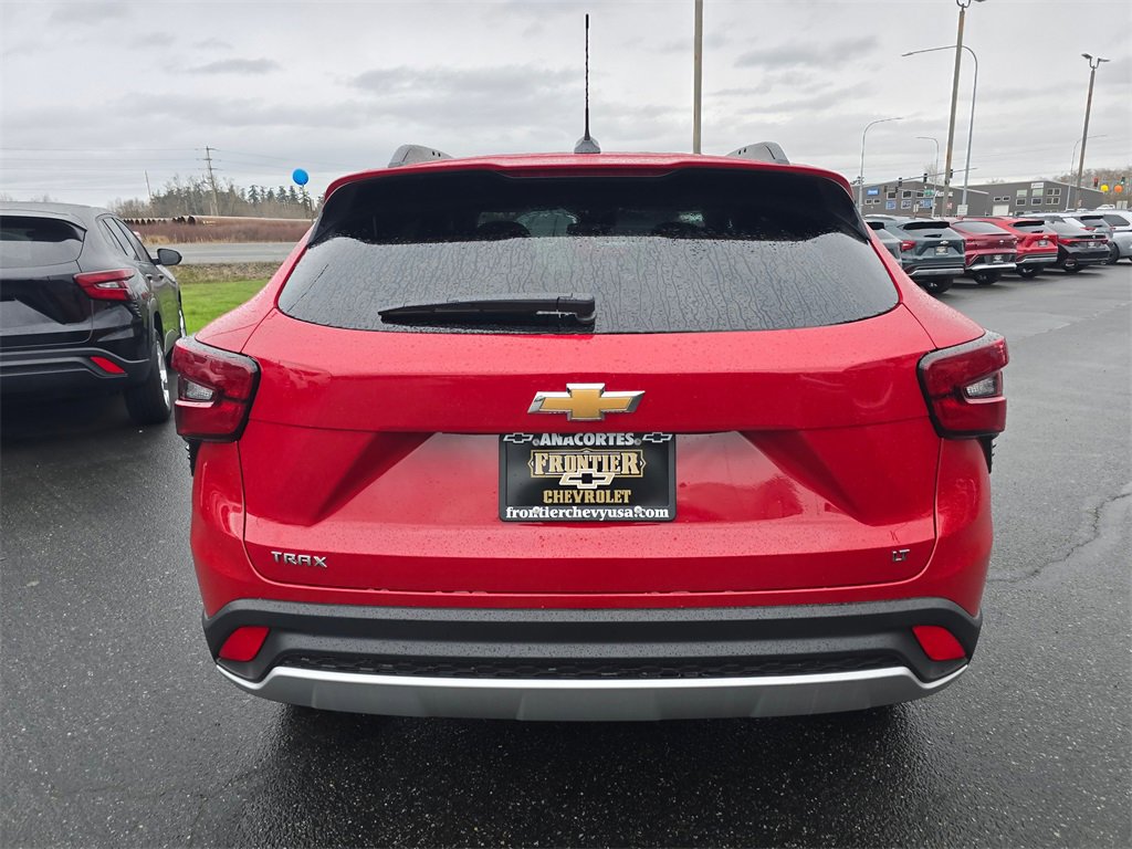 New 2026 Chevrolet Trax LT image 4