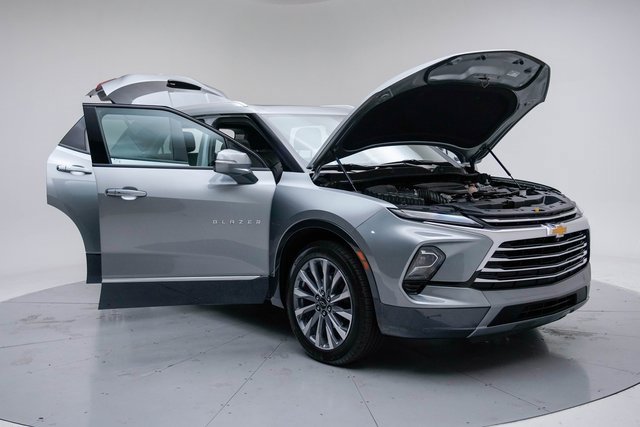 Used 2023 Chevrolet Blazer Premier w/ Driver Confidence II Package image 16