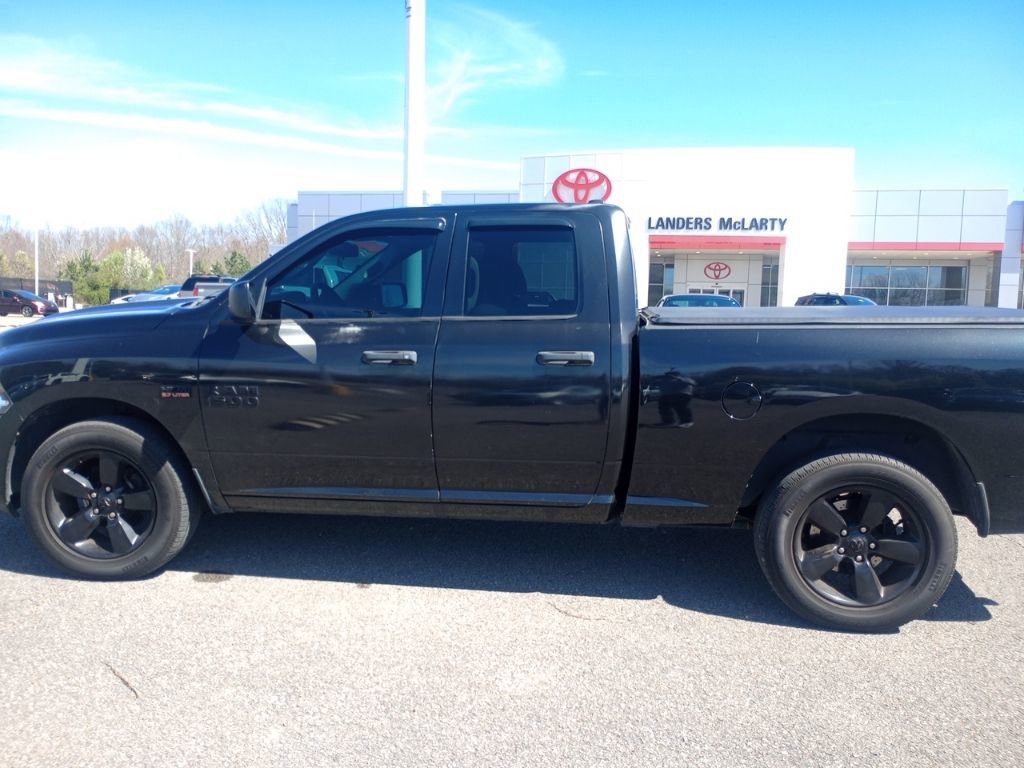 Used 2015 RAM 1500 Express w/ Black Ram 1500 Express Group image 8