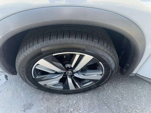 Used 2021 Nissan Rogue SL w/ Premium Package image 19