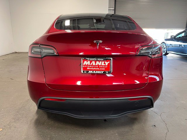 Used 2024 Tesla Model Y Long Range RWD image 4