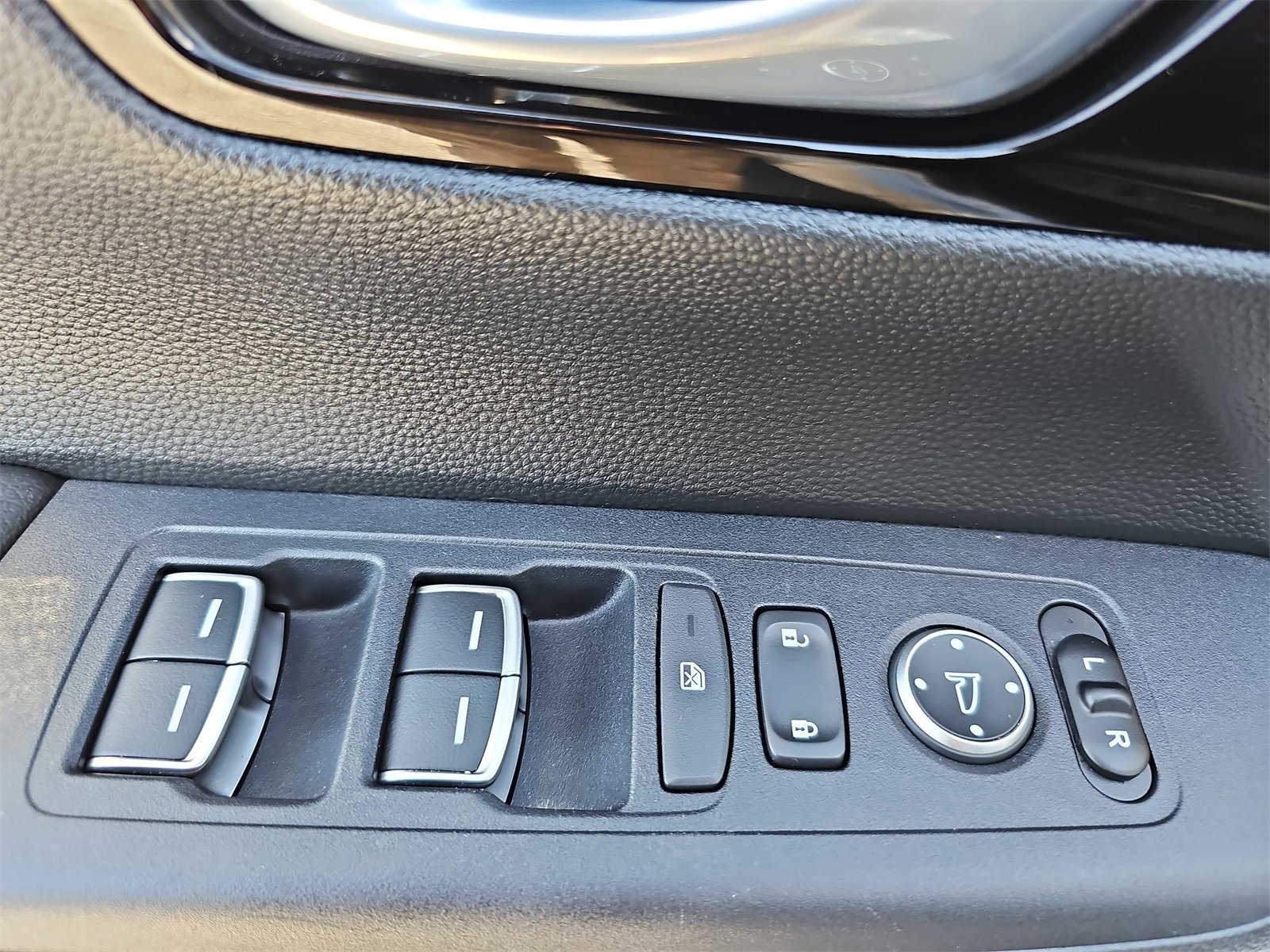 Used 2023 Honda CR-V EX-L image 27