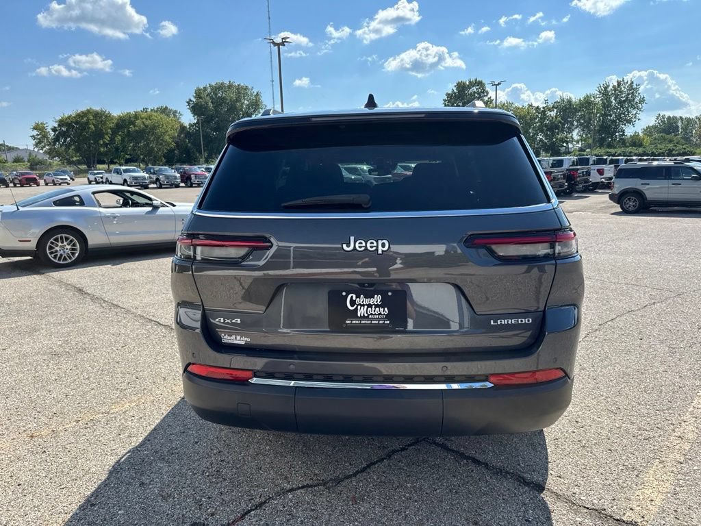 Used 2024 Jeep Grand Cherokee L Laredo w/ Trailer Tow Package AWD/4WD image 4