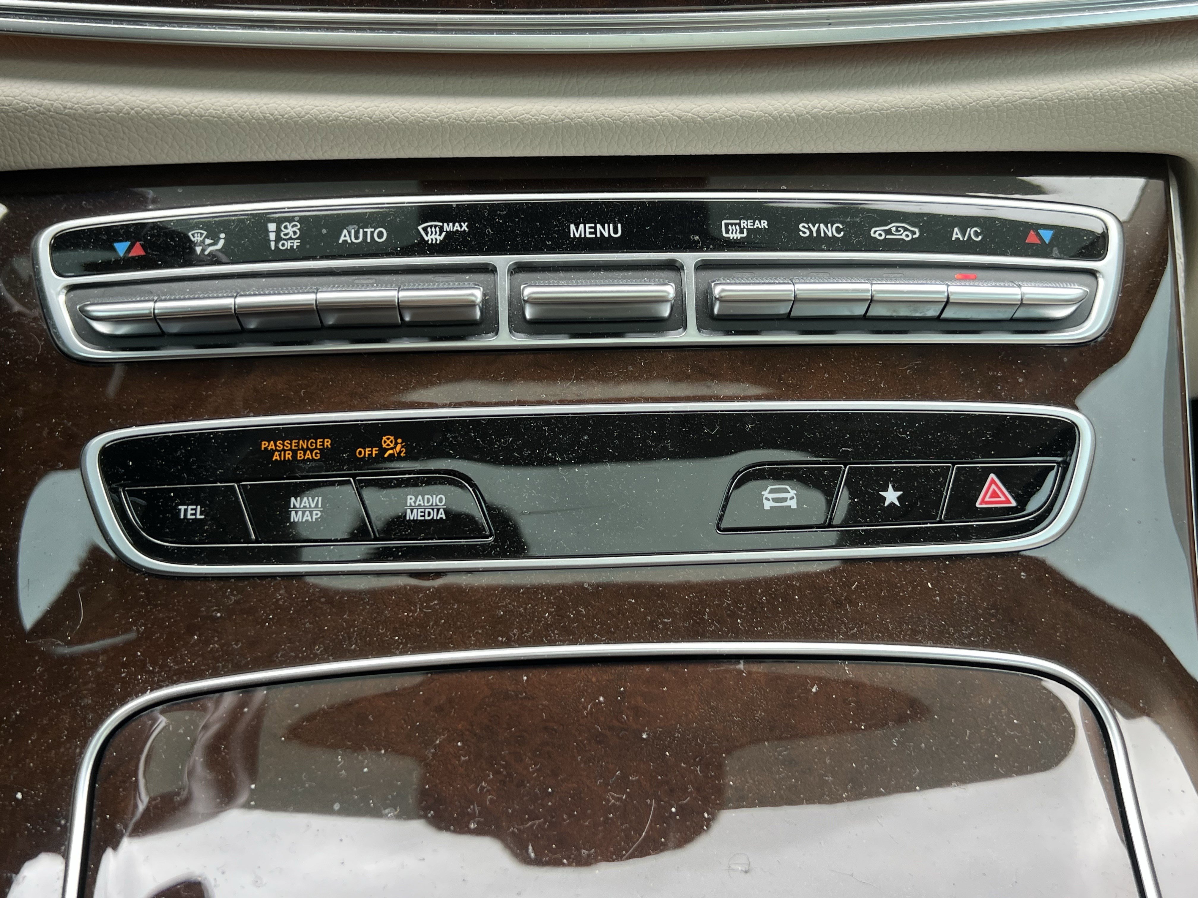 Used 2022 Mercedes-Benz E 450 4MATIC Sedan w/ Driver Assistance Package image 29