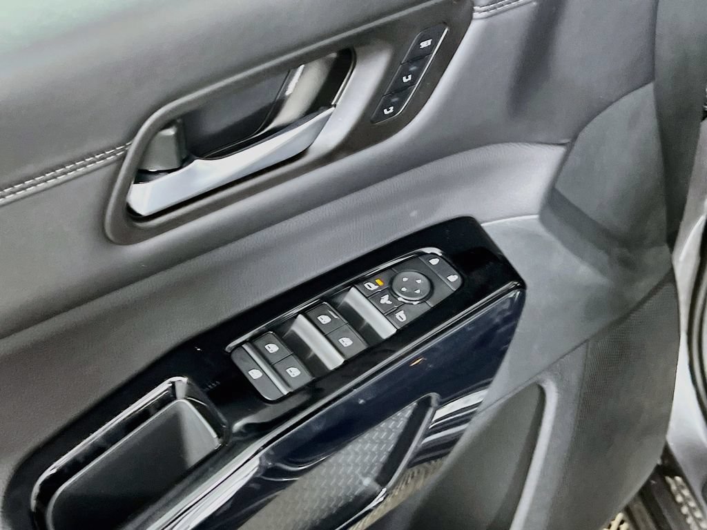New 2026 Nissan Pathfinder Platinum AWD/4WD image 16
