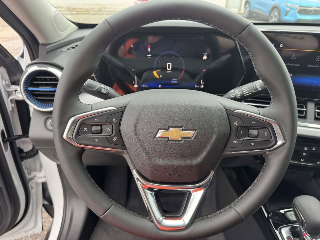 New 2026 Chevrolet Trax LT w/ Sunroof Package image 22