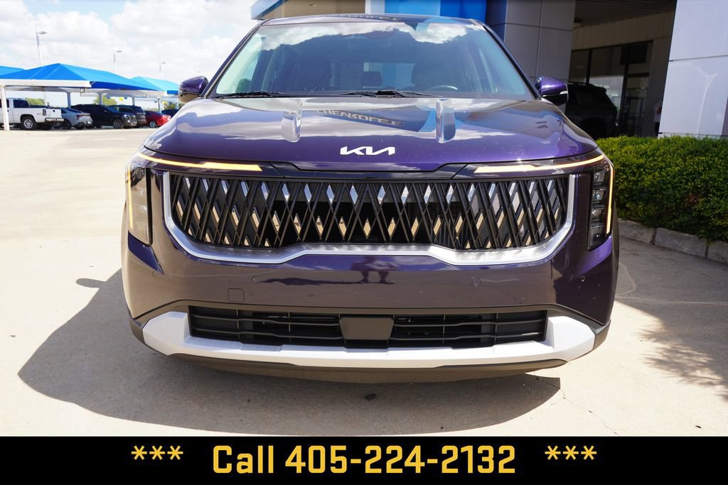 Used 2026 Kia Carnival LXS FWD image 3