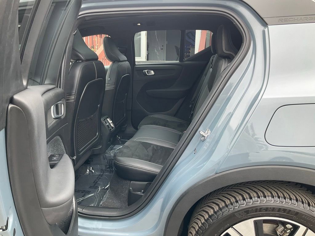 Used 2021 Volvo XC40 P8 Recharge AWD/4WD image 29
