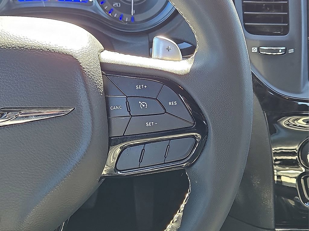 Used 2023 Chrysler 300 S image 19