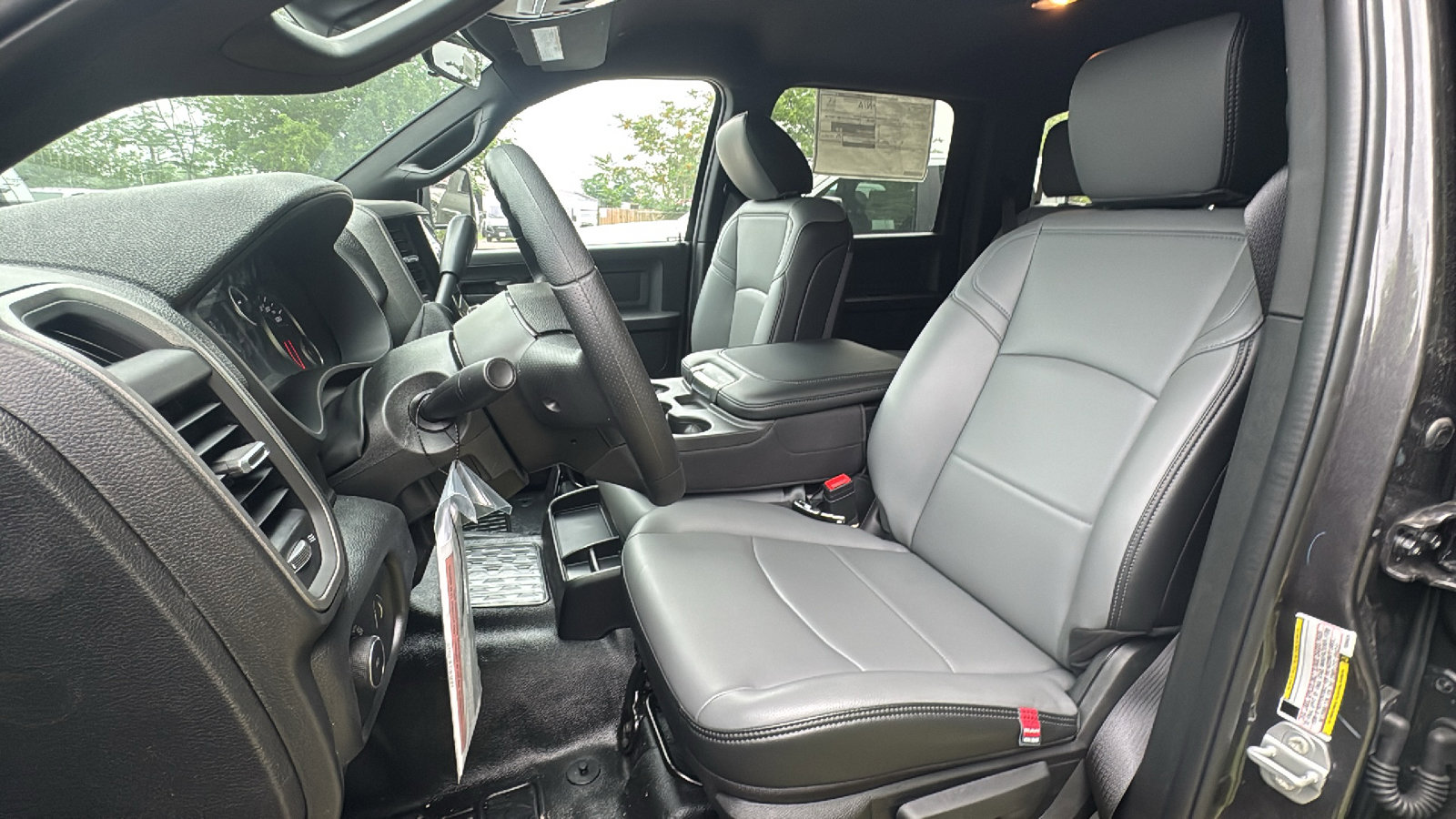 New 2026 RAM 5500 Tradesman AWD/4WD image 13