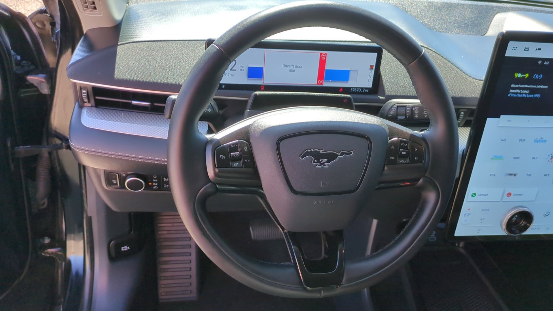 Used 2023 Ford Mustang Mach-E Select RWD image 16