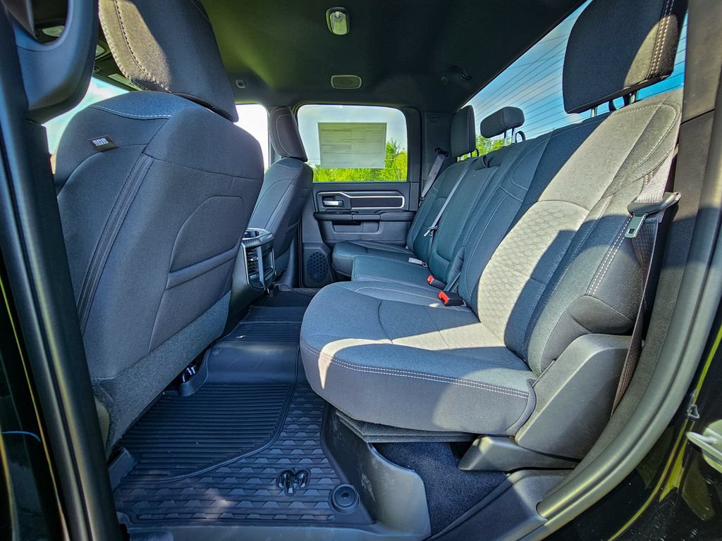 New 2027 RAM 3500 Big Horn AWD/4WD image 36
