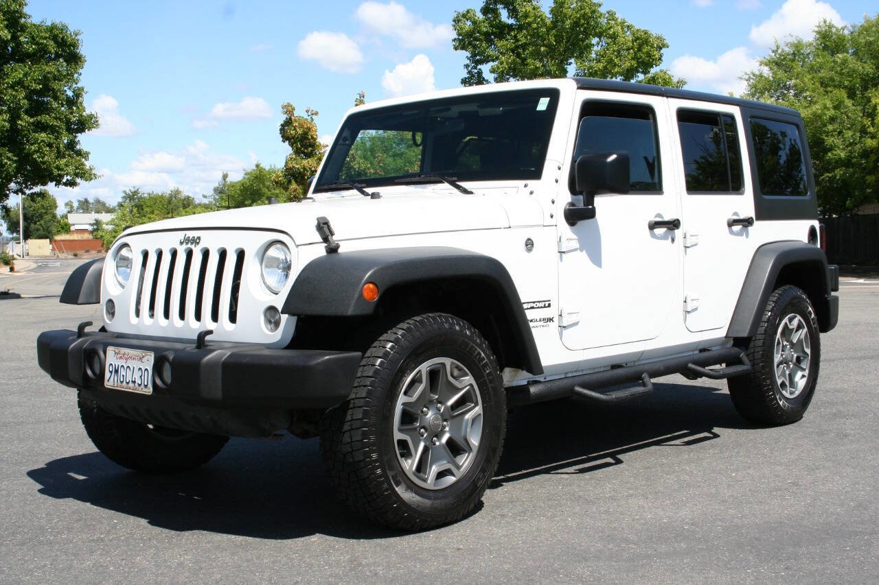 Used 2018 Jeep Wrangler Unlimited Sport w/ Connectivity Group image 6