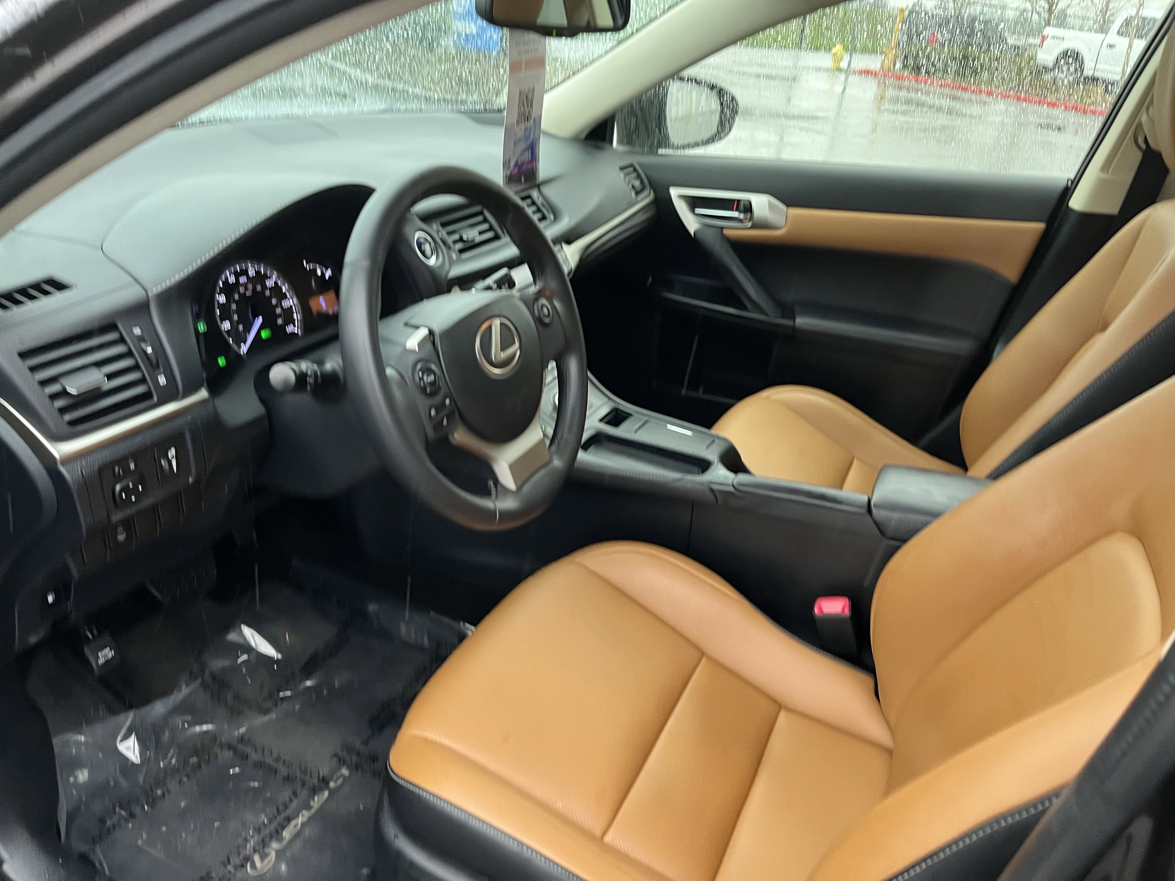 Used 2015 Lexus CT 200h image 9