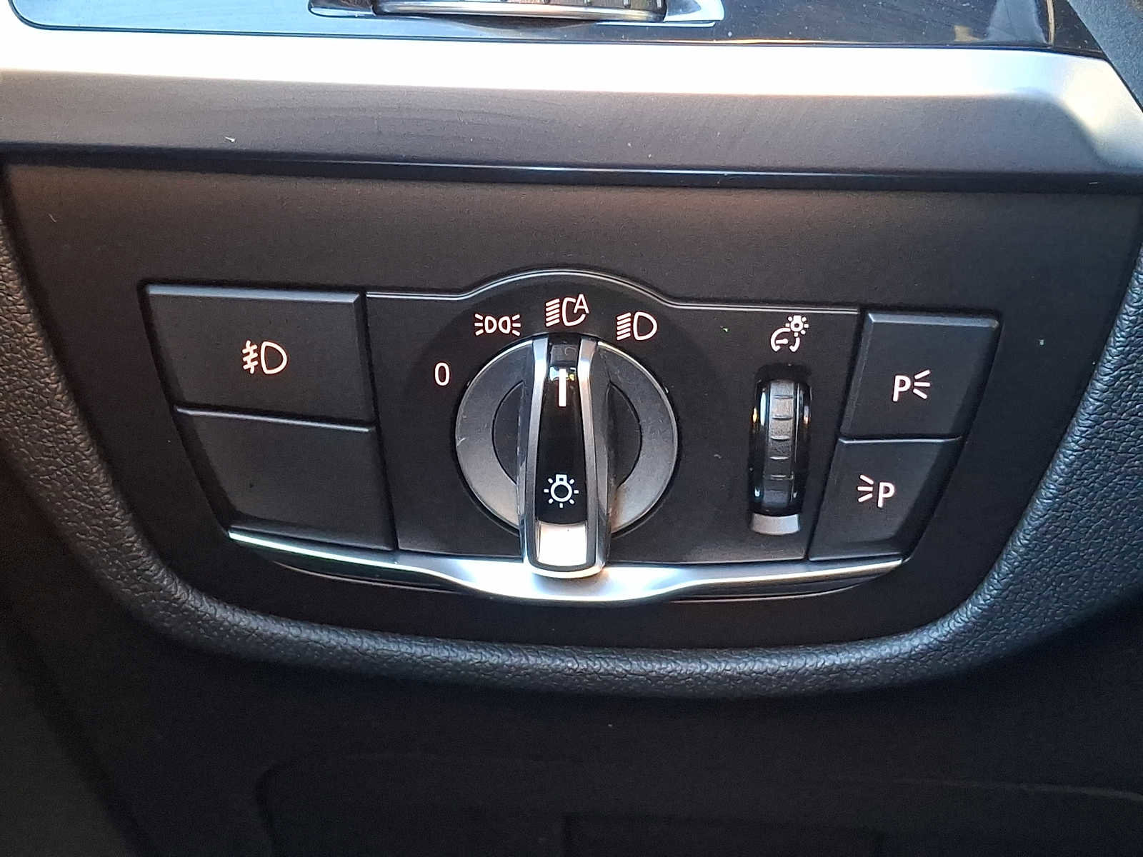 Used 2019 BMW X3 xDrive30i w/ Convenience Package image 24