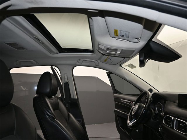 Used 2017 MAZDA CX-5 Touring w/ Preferred Equipment Package image 28