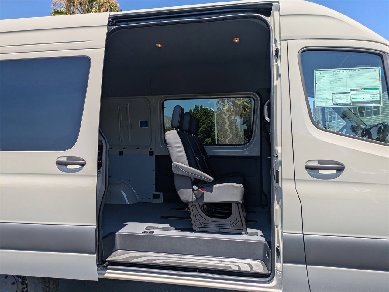 New 2025 Mercedes-Benz Sprinter 2500 image 7