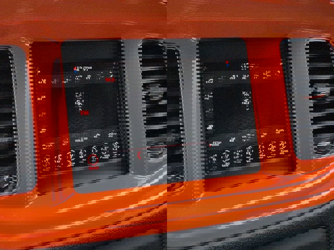 Used 2022 Dodge Charger SXT image 14