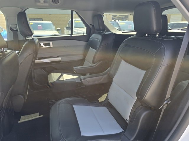 Used 2022 Ford Explorer XLT w/ Equipment Group 202A image 12