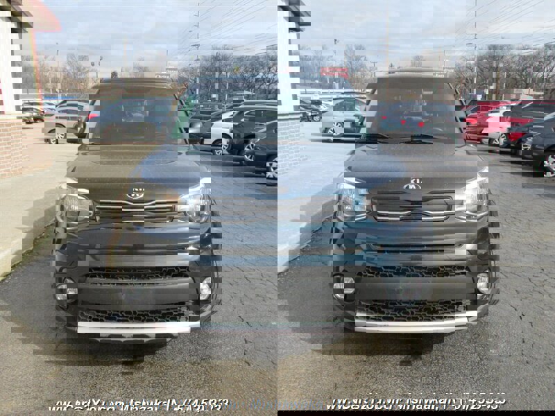 Used 2017 Kia Soul + FWD image 2