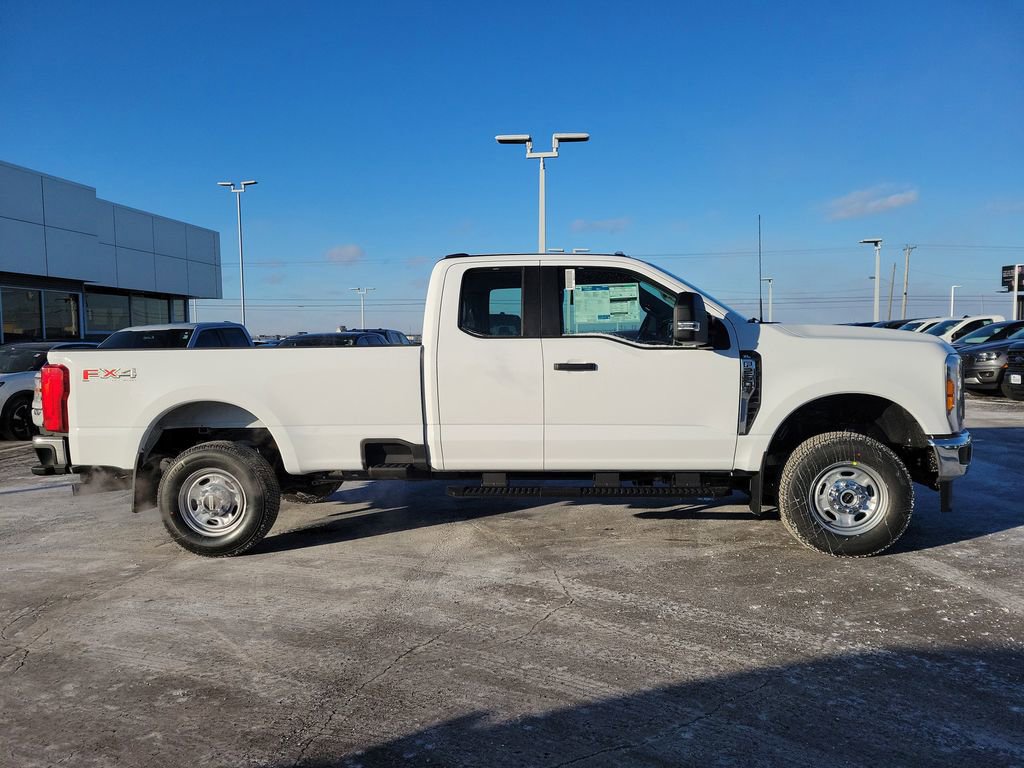 New 2026 Ford F250 XL w/ FX4 Off-Road Package image 3