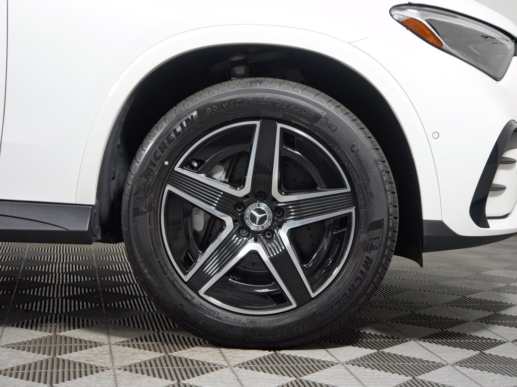 Certified 2024 Mercedes-Benz GLC 300 4MATIC w/ AMG Line image 12