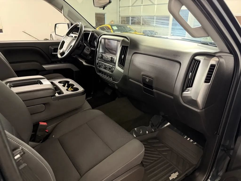 Used 2018 Chevrolet Silverado 2500 LT w/ All Star Edition AWD/4WD image 32