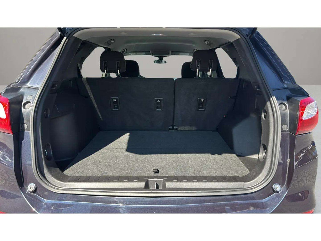 Used 2018 Chevrolet Equinox LT AWD/4WD image 9