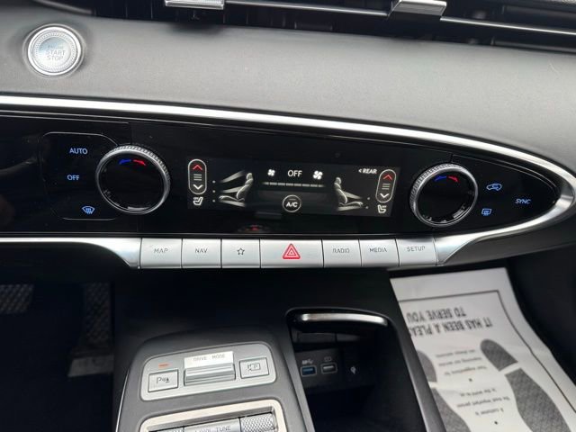 Used 2025 Genesis GV70 2.5T image 32