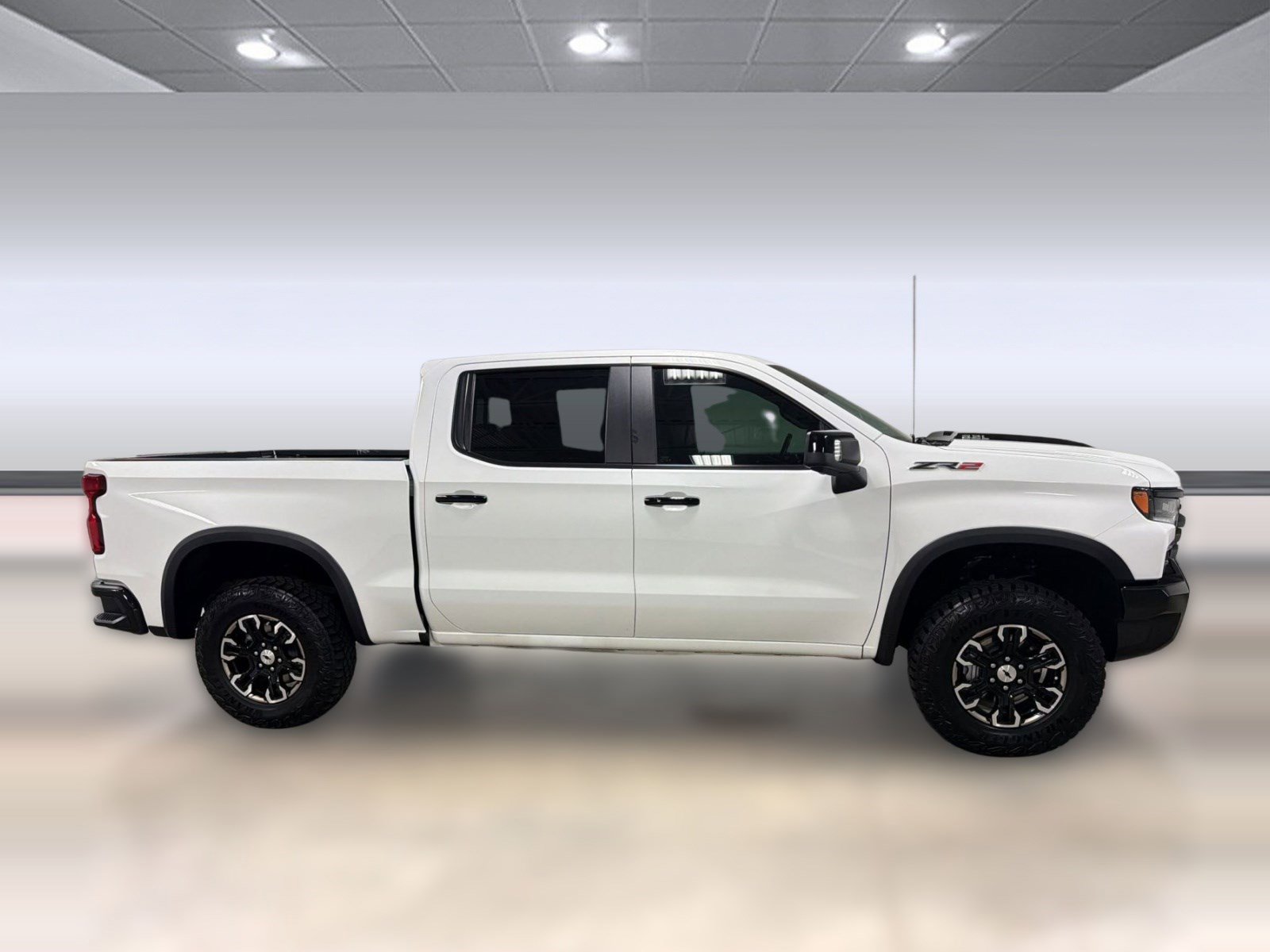 Used 2024 Chevrolet Silverado 1500 ZR2 w/ Technology Package AWD/4WD image 6