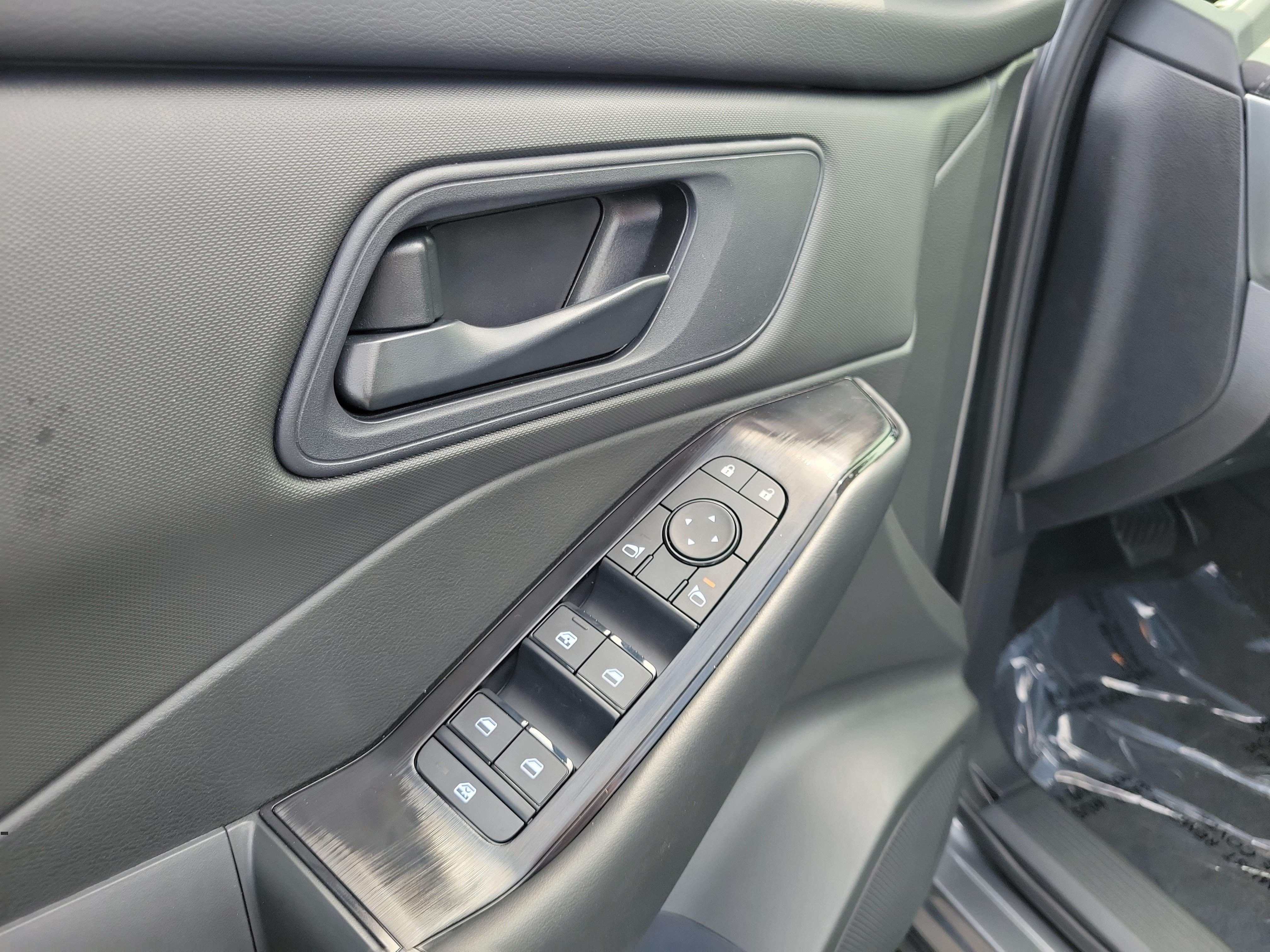 New 2026 Nissan Rogue S FWD image 18