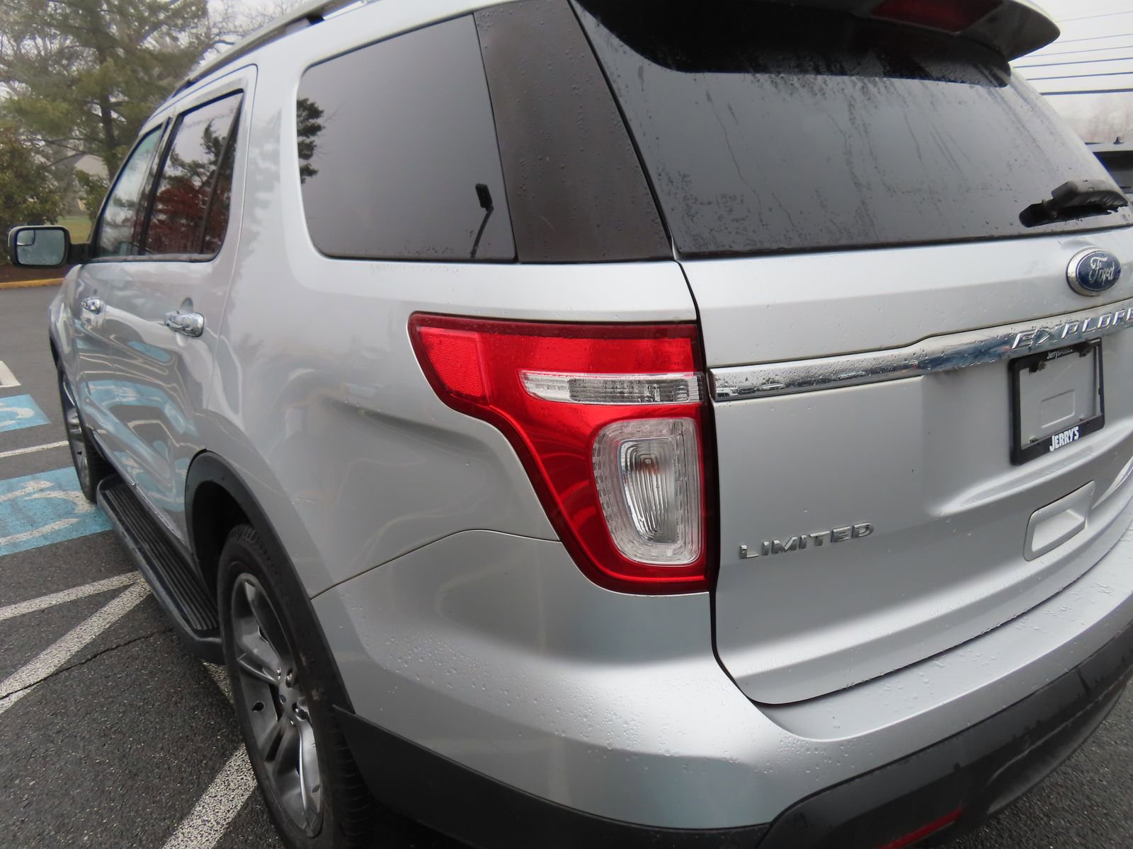 Used 2012 Ford Explorer Limited image 10