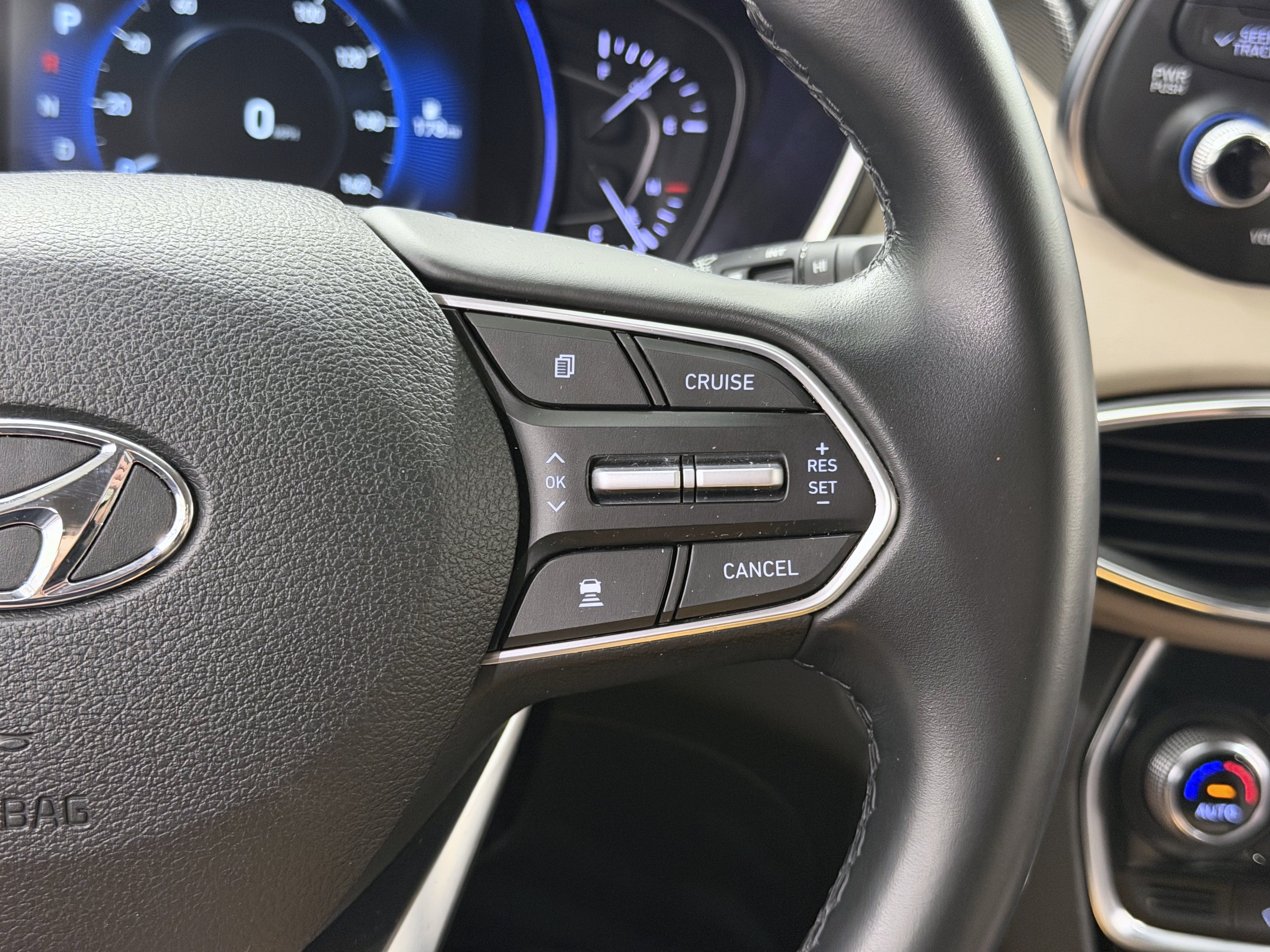 Used 2020 Hyundai Santa Fe SEL w/ Convenience Package AWD/4WD image 41