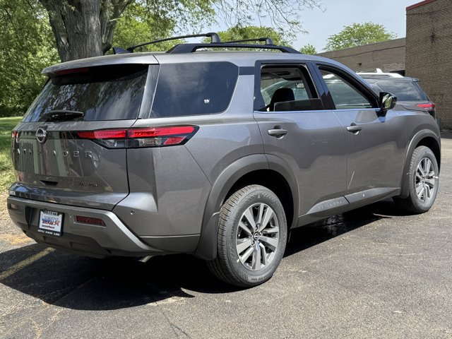 New 2026 Nissan Pathfinder SL w/ Cargo Package AWD/4WD image 23
