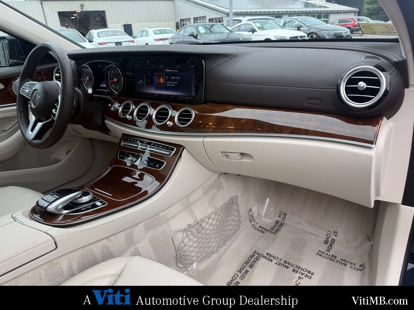 Used 2019 Mercedes-Benz E 300 4MATIC image 30