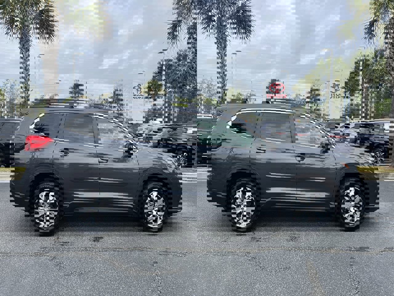 Used 2023 Subaru Ascent Premium w/ Convenience Package image 11