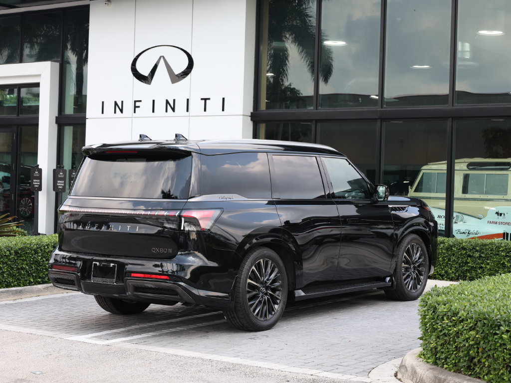 Certified 2026 INFINITI QX80 Autograph w/ Premium Cargo Package AWD/4WD image 4