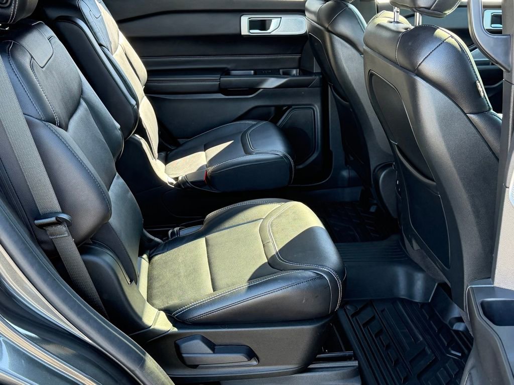 Used 2020 Ford Explorer ST w/ ST Street Pack image 24
