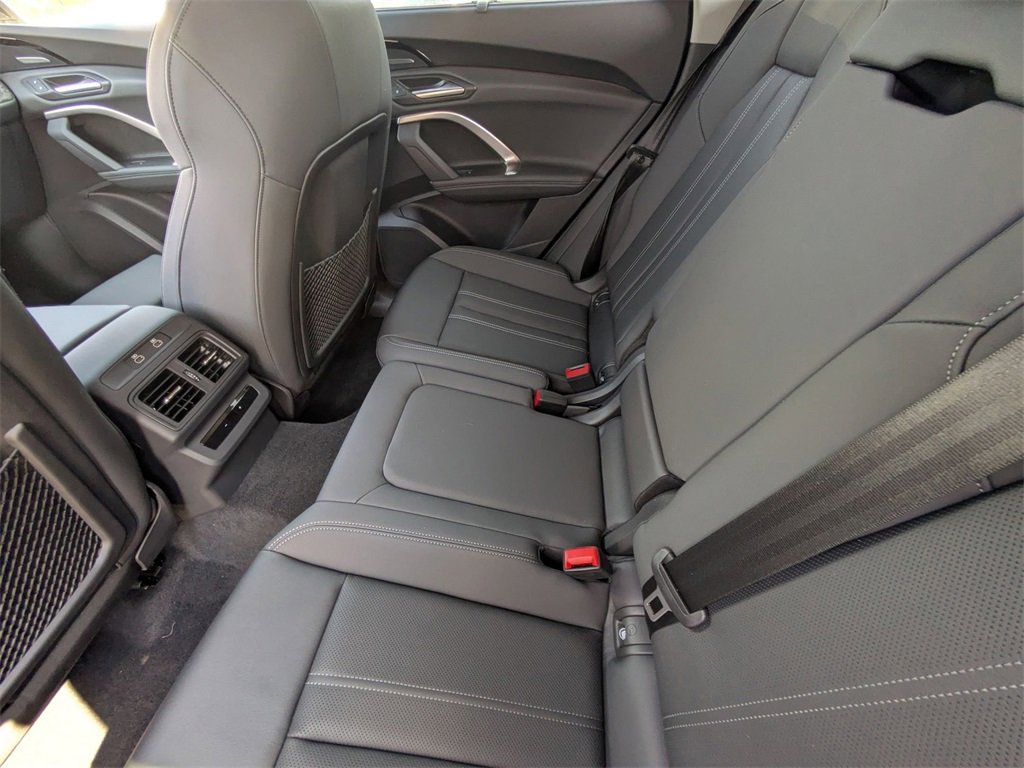 New 2025 Audi Q5 Premium Plus image 30