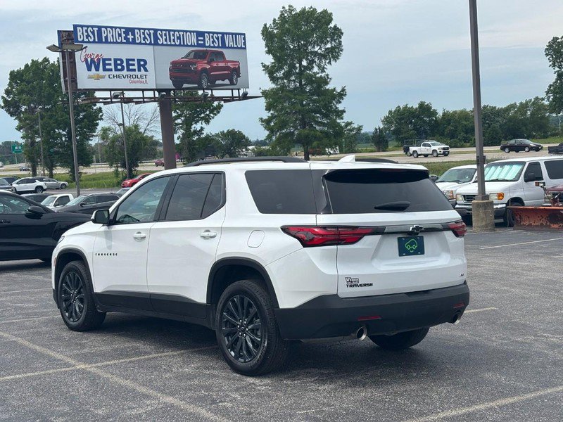 Certified 2023 Chevrolet Traverse RS FWD image 3