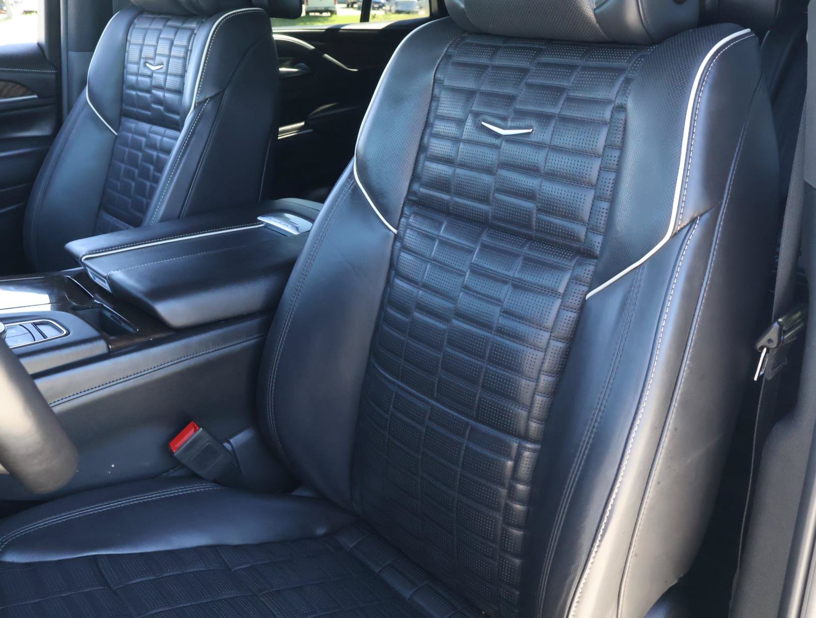 Certified 2023 Cadillac Escalade Sport Platinum w/ LPO, ONYX Package AWD/4WD image 20