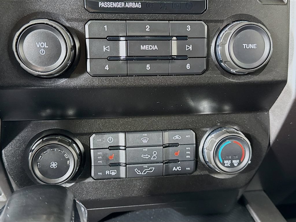Used 2020 Ford F150 XLT w/ Equipment Group 302A Luxury AWD/4WD image 19