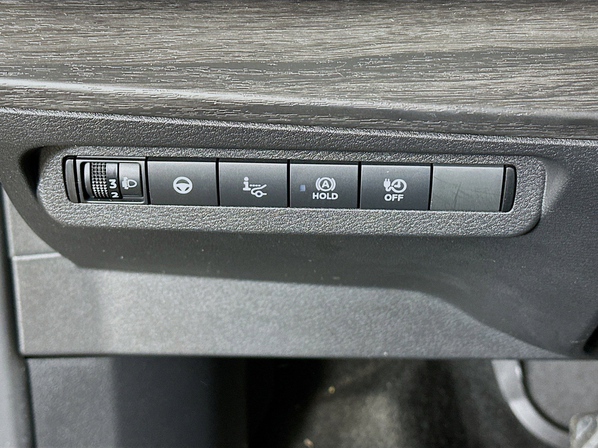 Used 2023 Nissan Ariya FWD image 17