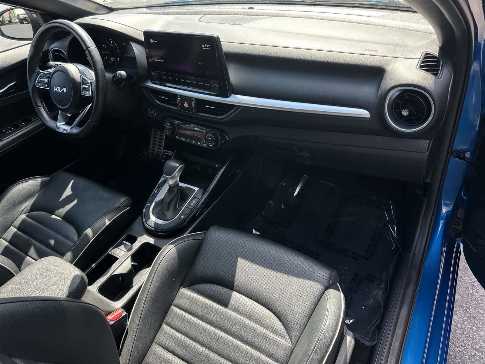 Used 2022 Kia Forte GT-Line w/ GT-Line Premium Package FWD image 13