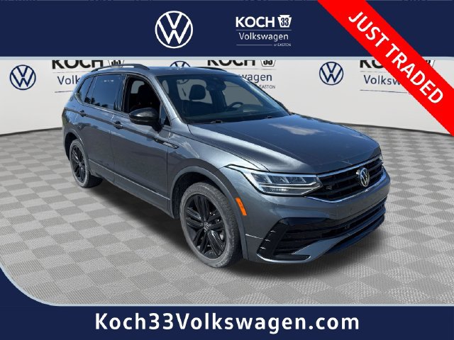 Certified 2022 Volkswagen Tiguan SE R-Line