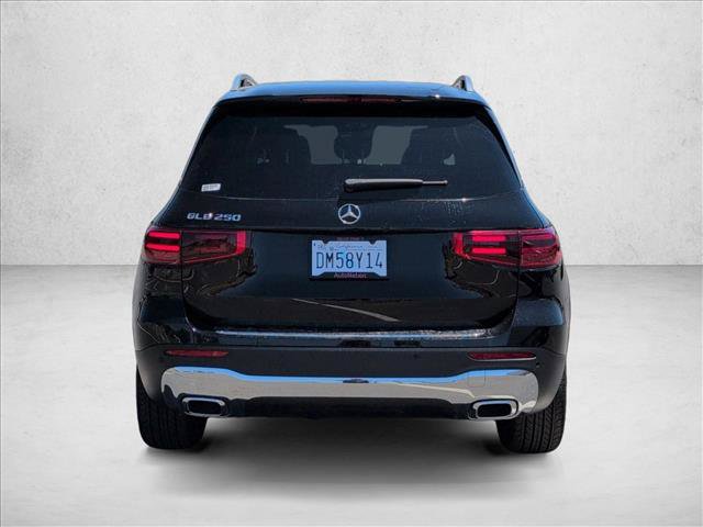 New 2025 Mercedes-Benz GLB 250 image 8
